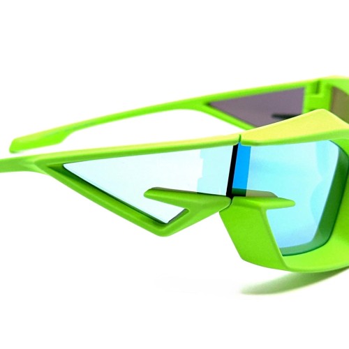 Givenchy GV40049U - 94C - 69 Lunettes de soleil Vert Œil de chat