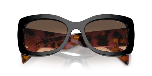 PRADA PR A08S - ​12O50C - ​56 Lunettes de soleil Noir, Violet, À motifs Angulaire