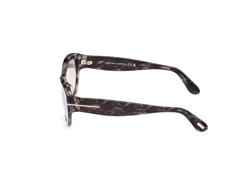 Tom Ford FT1086 PENNY - 55C - 55 Lunettes de soleil Havane Œil de chat