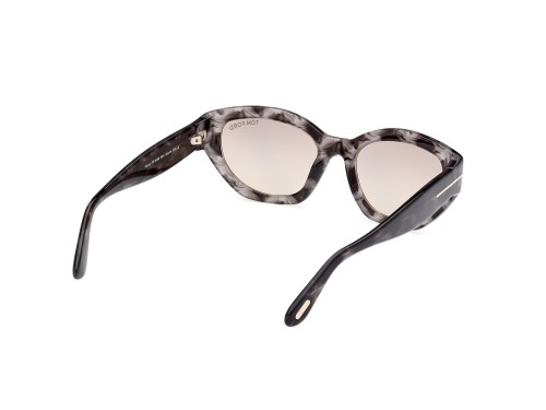 Tom Ford FT1086 PENNY - 55C - 55 Lunettes de soleil Havane Œil de chat