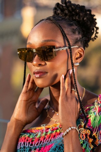 Givenchy GV40043U - 32G - 138 Lunettes de soleil Or Bouclier