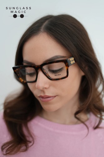 MIU MIU MU 02XV - ​VAU1O1 - ​54 Cadres optiques Havane Angulaire