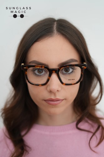 MIU MIU MU 06XV - VAU1O1 - 49 Cadres optiques Havane miel Angulaire