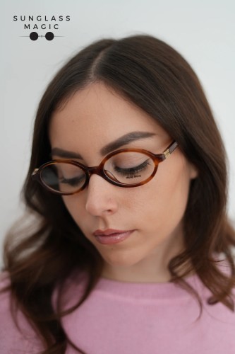 MIU MIU MU 01XV - 26E1O1 - 50 Cadres optiques Rayé tabac Ovale