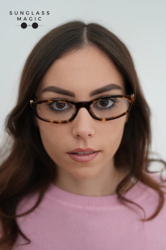 MIU MIU MU A06S - 14L08N - 54 - AVEC DES VERRES À FILTRE ANTI LUMIÈRE BLEU-VIOLET Lunettes de soleil