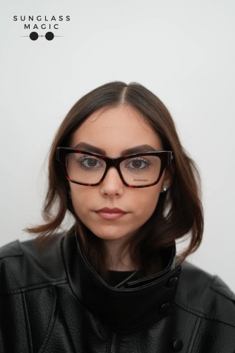 Balenciaga BB0378O - 002 - 54 Cadres optiques Noir, Rouge, À motifs Angulaire