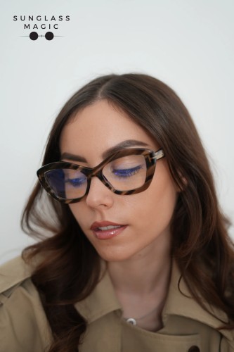 Tom Ford FT6044-B - 056 - 54 - AVEC DES VERRES À FILTRE ANTI LUMIÈRE BLEU-VIOLET Cadres optiques Havane coloré Œil de chat