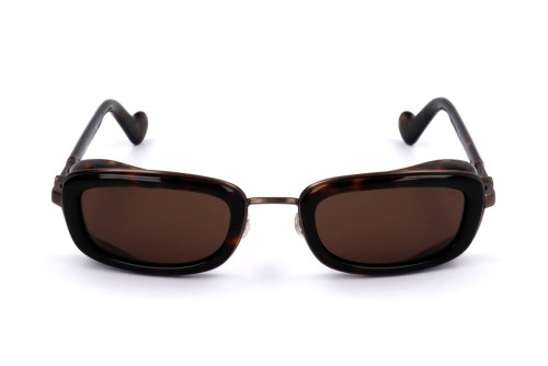 Moncler ML0127 - 52E - 52 Lunettes de soleil Havane foncé Angulaire
