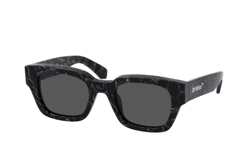Off-White OERI018 ZURICH - 1107 - 51 Lunettes de soleil Noir, Gris, À motifs Angulaire