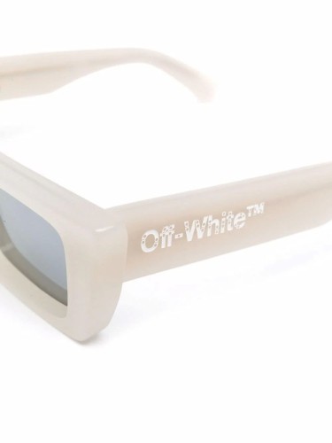 Off-White OERI010 MARFA - 6172 - 52 Lunettes de soleil Ivoire Angulaire