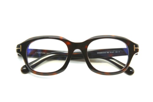 Tom Ford TF6005-D-B - 052 - 51 - AVEC DES VERRES À FILTRE ANTI LUMIÈRE BLEU-VIOLET Cadres optiques Havane foncé Angulaire