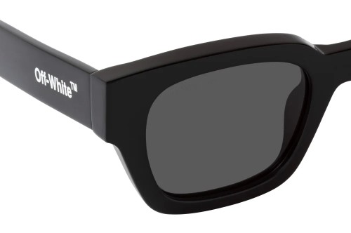 Off-White OERI018 ZURICH - 1007 - 51 Lunettes de soleil Noir Angulaire
